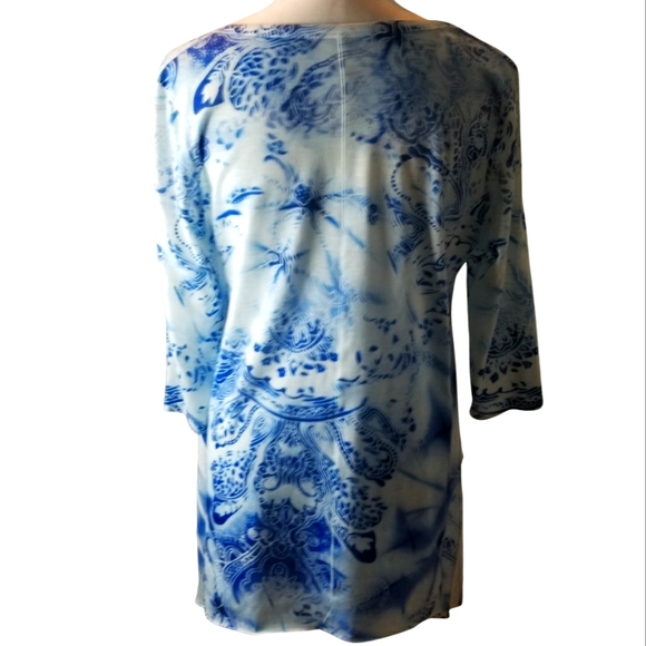 India Boutique Rhinestone Detail Ocean Blues Batik Print Top - Picture 3 of 6